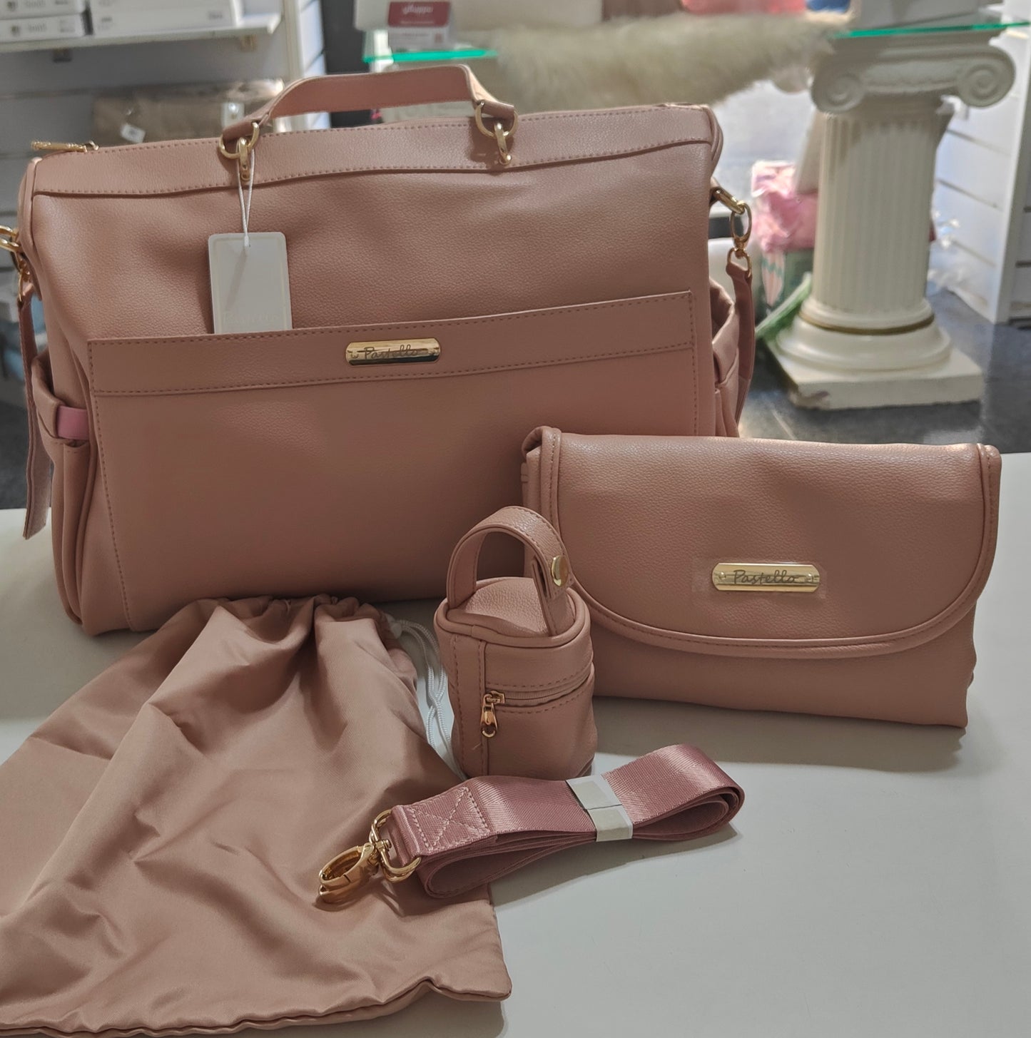 Borsone Pastello con accessori (fasciatoio-ganci passeggino-tracolla-porta ciuccio-sacca cambio) colore rosa antico